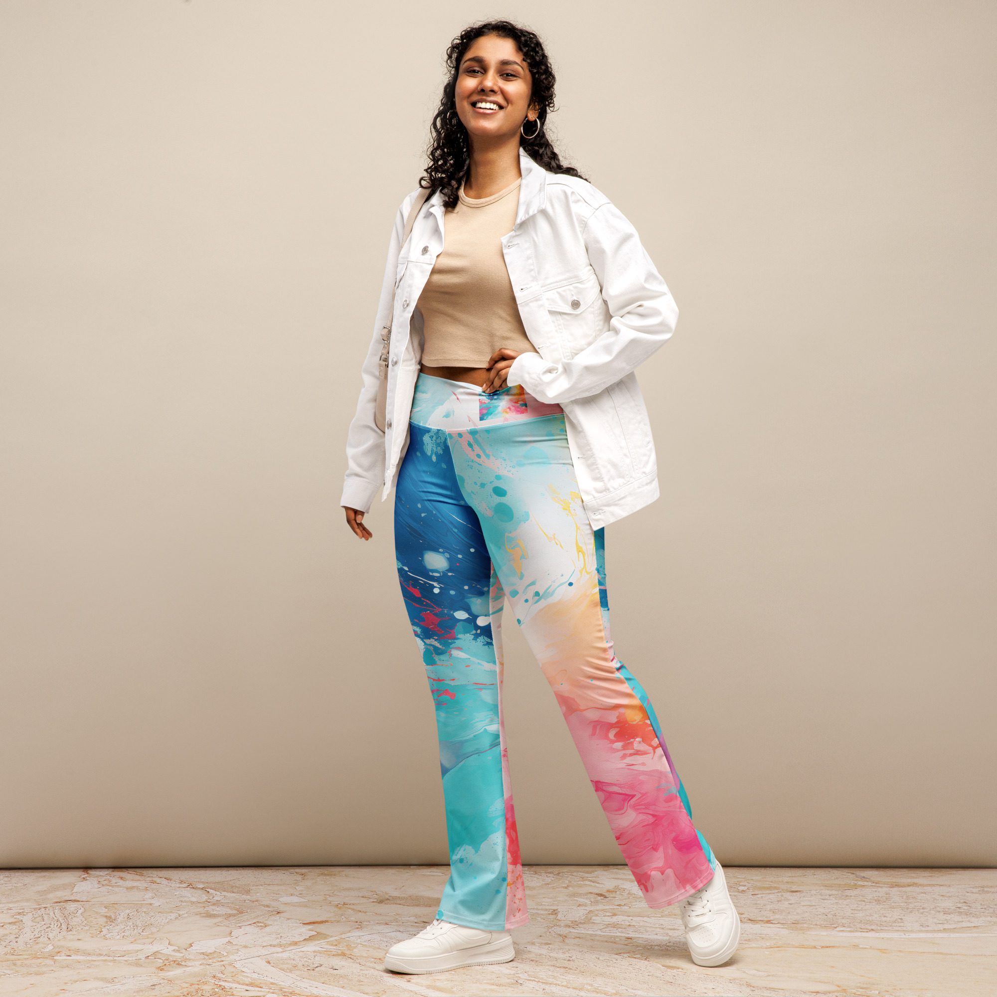 Stunning Flare Leggings Outfit, a must-have for your wardrobe! Green and pink Flare Leggings - Image 12