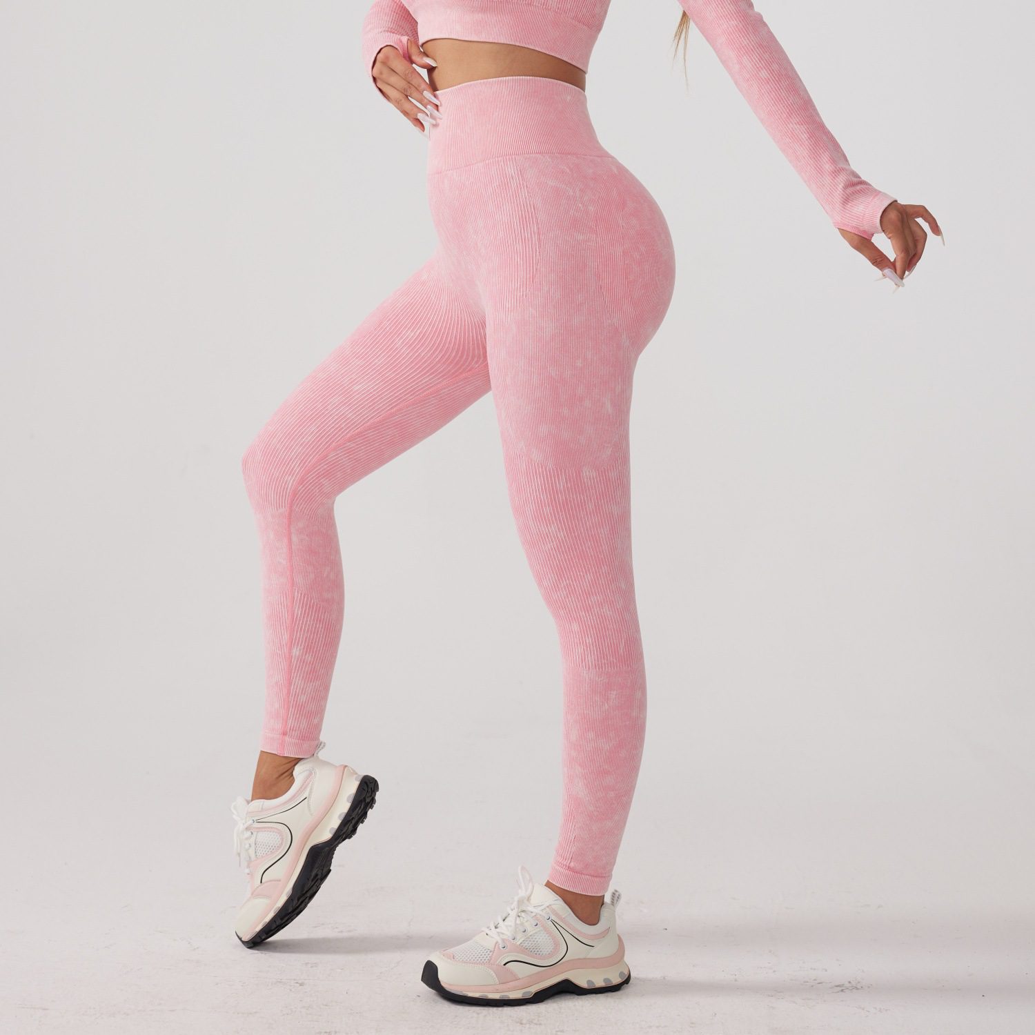 How to Make Flare Leggings Look Good How to Style Flare Leggings womens flare leggings for girls outfit best flared leggings