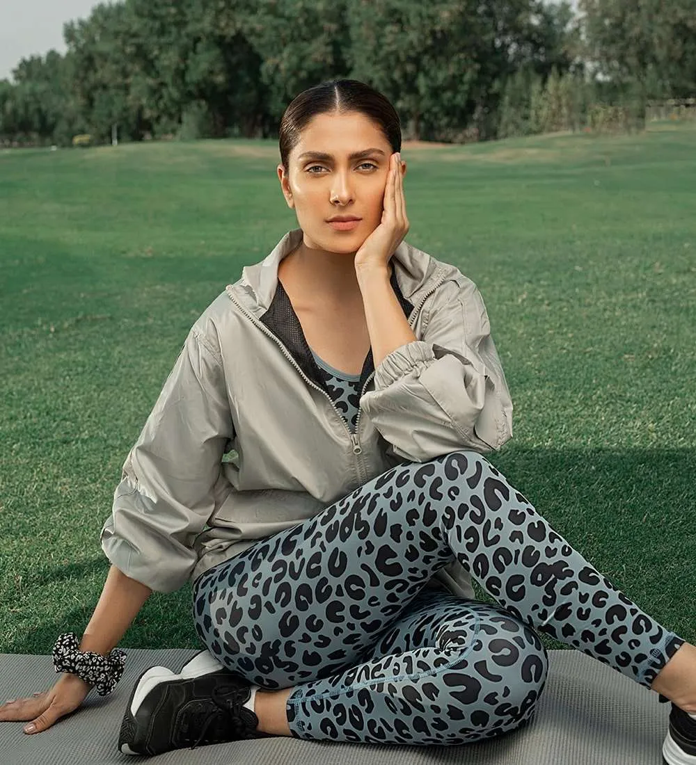 How to Wear Leopard Leggings