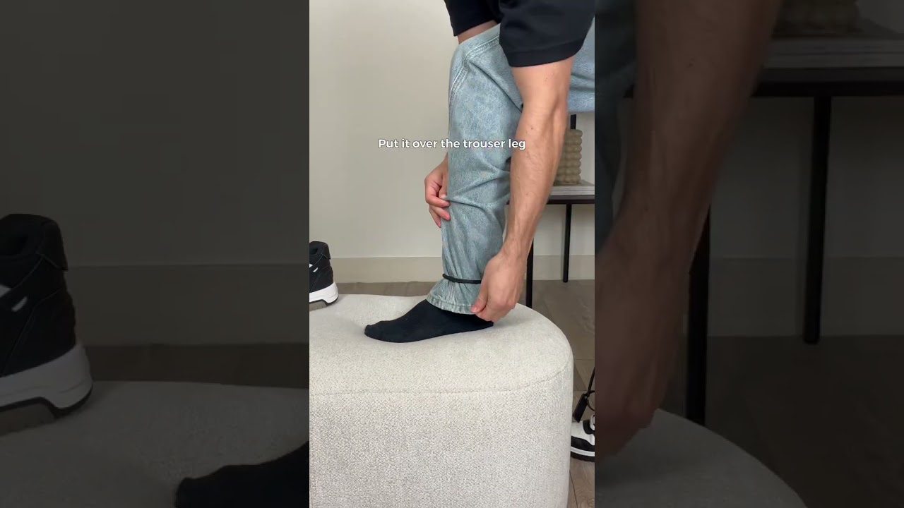 Video How to fix a BAGGY JEANS with TOO LONG trouser legs π Save for later for more #shorts about #style Video How to fix a BAGGY JEANS with TOO LONG trouser legs π Save for later for more #shorts about #style