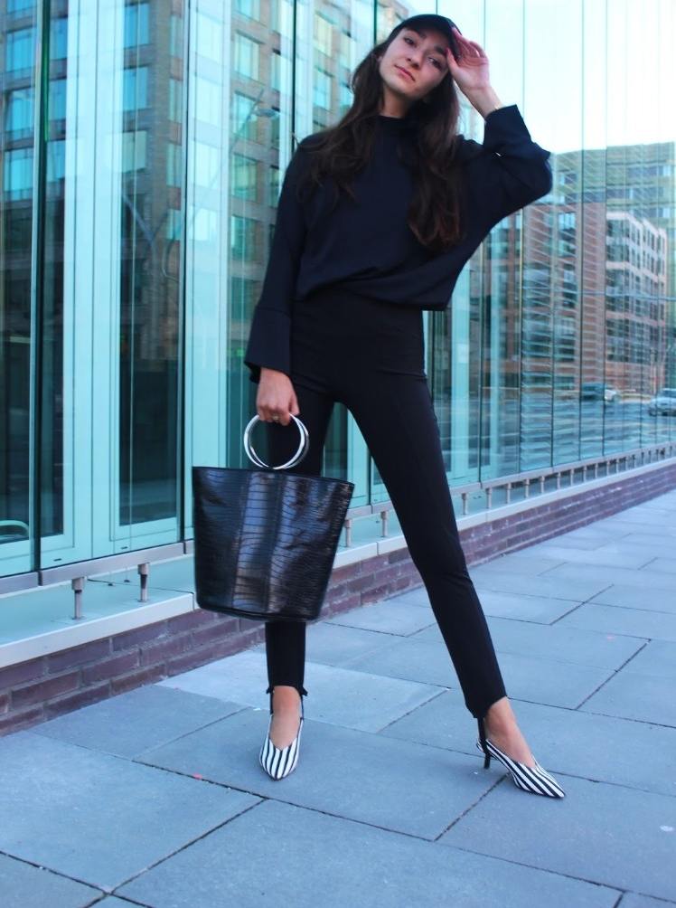 What shoes work best with sporty leggings that feature a high heel pattern