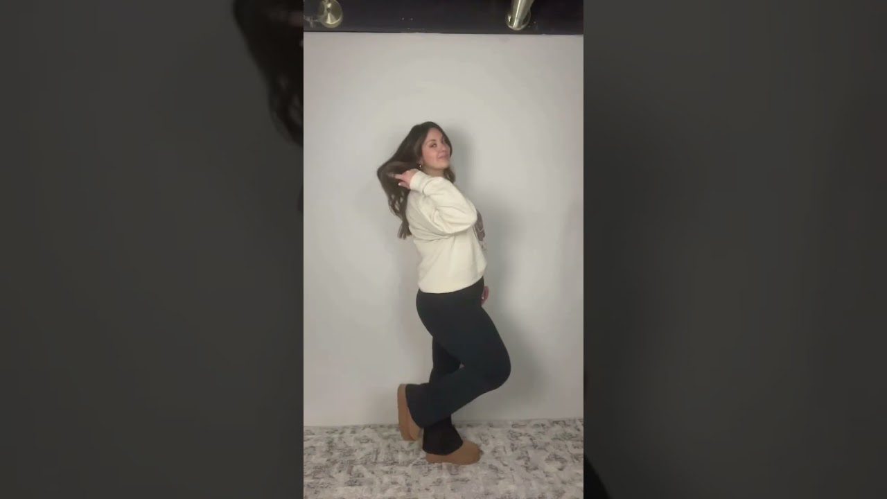 Video Flared Leggings OOTD π€ #midsize #midsizefashion #midsizestyle #yogapants #plussizefashion #plussize Video Flared Leggings OOTD π€ #midsize #midsizefashion #midsizestyle #yogapants #plussizefashion #plussize